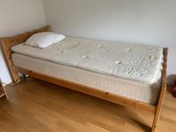 Säng 90x200 med träram
