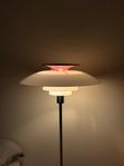 Poul Henningsen PH80 golvlampa