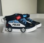 Sneakers polisbil, stl 26, oanvända!