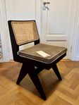Cassina 055 Capitol Complex stol, svart ek