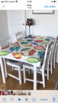 Matbord + 4 stolar