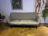 Soffa (mest troligen från Mio)