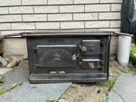 Vedspis Husqvarna No228 med luckor