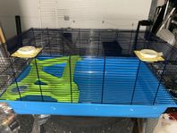 Hamsterbur med tillbehör 