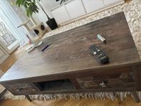 soffbord i återvunnet trä