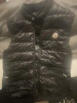 Moncler Väst Storlek XL