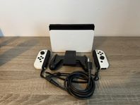 Nintendo Switch OLED vit + tillbehör, bra skick