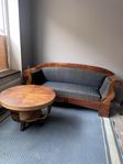 Antik Biedermeier från tidigt 1800tal inklusive bord.