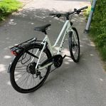 Vit Crescent Holma cykel – 28 tum
