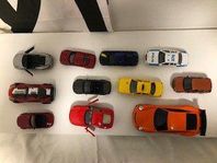 Bra Paket 11 lite större leksaksbilar (1 polisbil) ca 10cm