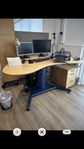 Unika Ergonomiska höj och sänkbara skrivbord i högsta kla