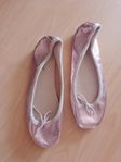 Rosa ballerinaskor stl 39 