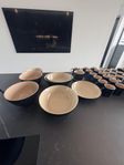 Le cruset porslin nya och som nya svart