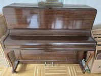 Piano BORTSKÄNKES