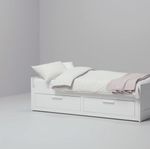 Brimnes säng / bäddsoffa  + 2 madrasser