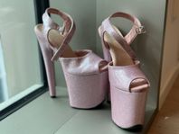 Glitterati Stiletto - Sugar Baby - 7 INCH - barely used