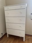 Ikea Tarva byrå - vitmålad fem lådor