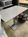 Elektrisk Höj & Sänkbart Skrivbord