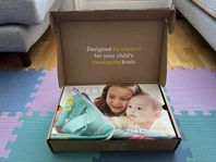 Lovevery Play Kit “The Charmer” 3-4 months