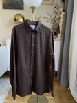 The Shirt Factory – brun skjorta L, stilsäker & snygg