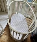 Stokke Sleepi + Mini, komplett säng i två storlekar