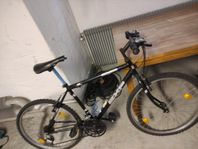 Mountainbike junorcykel säljes billigt!