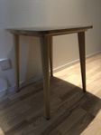 Litet bord (köpa från IKEA)