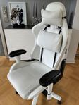 Gamingstol! Typ Star Wars / Stormtrooper! Fint använt skick