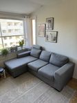 Smidig 3-sits soffa från Mio med divan och nackkudde