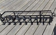 2 st blomlådehållare i svart metall.