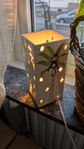 Lampa med djungelmotiv
