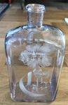 Karaff / Glasflaska - svagt rödlila - glas