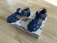 Sandaler Bisgaard st. 24 (oanvända)