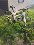 Fin damcykel hybrid Scott sportstore, 28tum 