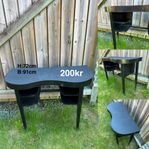 svart bord /sminkbord . 