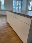 Stilren köksö från Vedum – mycket fint skick!