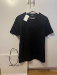Balmain T-shirt storlek M (oanvänd)
