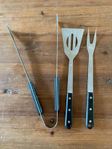Grillset tång, spade och gaffel