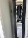 Hemnes högskåp svart