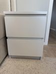 Malm byrå / sängbord från ikea