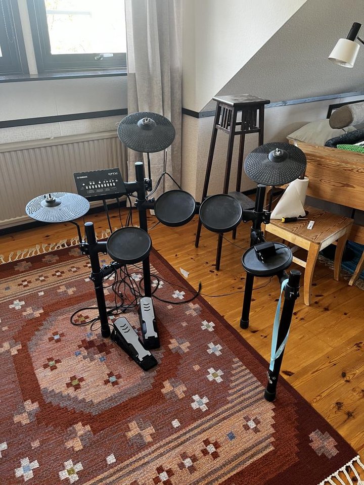 Yamaha DXT Drums 402K