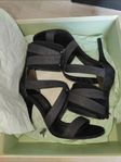 Pierre Balmain Sandaletter, storlek 39