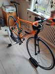 Crescent giga carbon + trainer