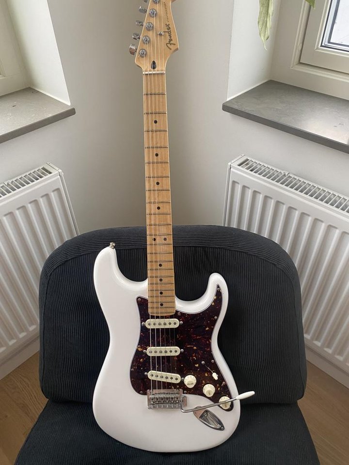 fender player stratocaster