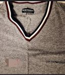 Emporio Armani grå t-shirt, M