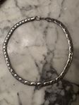halsband i metall