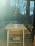 Barbord och 2 stolar