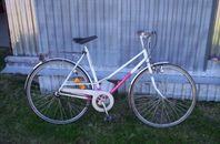 CRESENT 3 VXL DAMCYKEL 28 tum