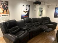 Fin biosoffa i skinn välbevarat med recliner