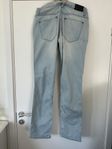 Ljusblå jeans från Emilio 32”